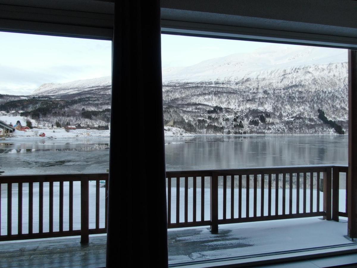 Gratangen Arctic Inn מראה חיצוני תמונה